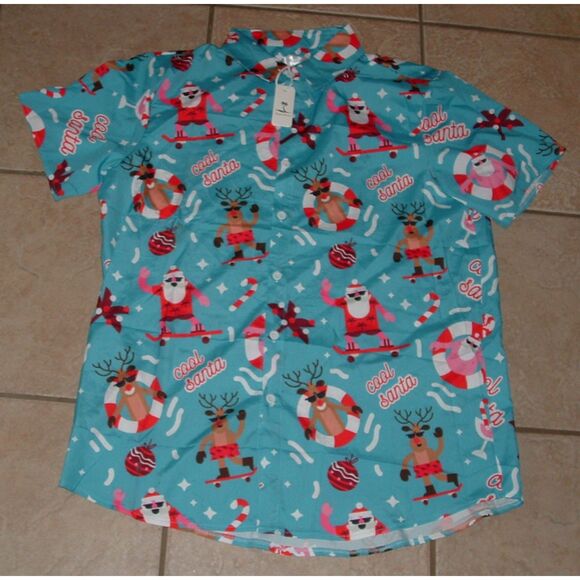 NEW Mens Sz Medium CHRISTMAS SANTA CLAUS REINDEER Print Button Up Holiday Shirt - Picture 1 of 2